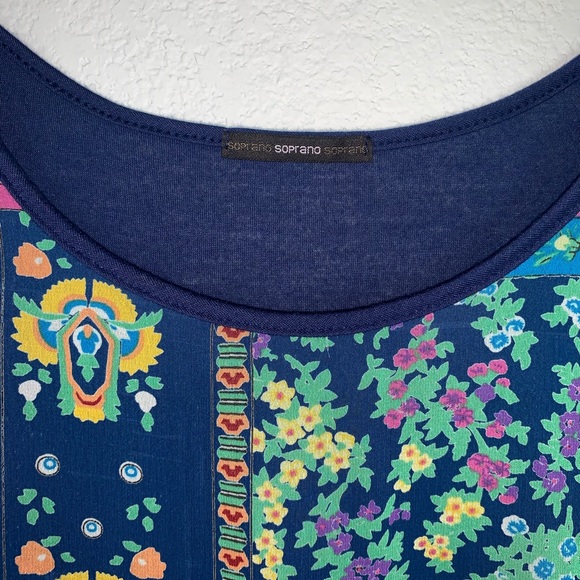 Soprano Sheer top with solid back - Picture 1 of 3